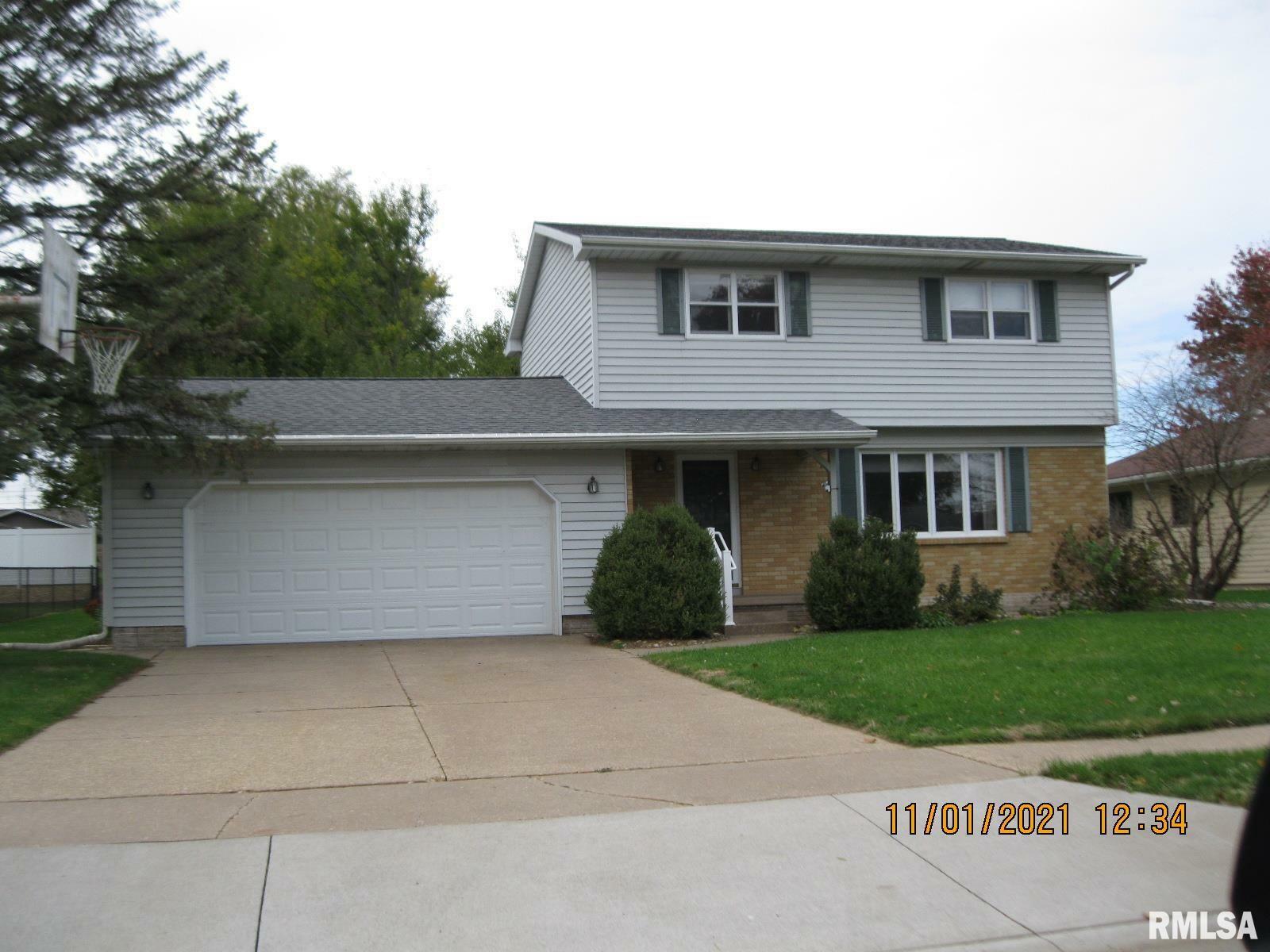 Property Photo:  728 S 17th  IA 52732 