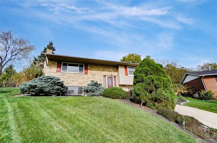 738 McGuire Circle  Miamisburg OH 45342 photo