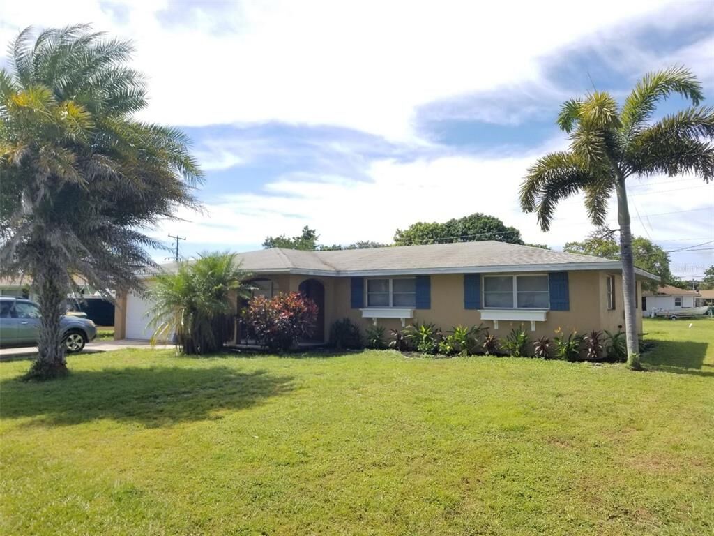 Property Photo:  3283 Elkcam Boulevard  FL 33952 