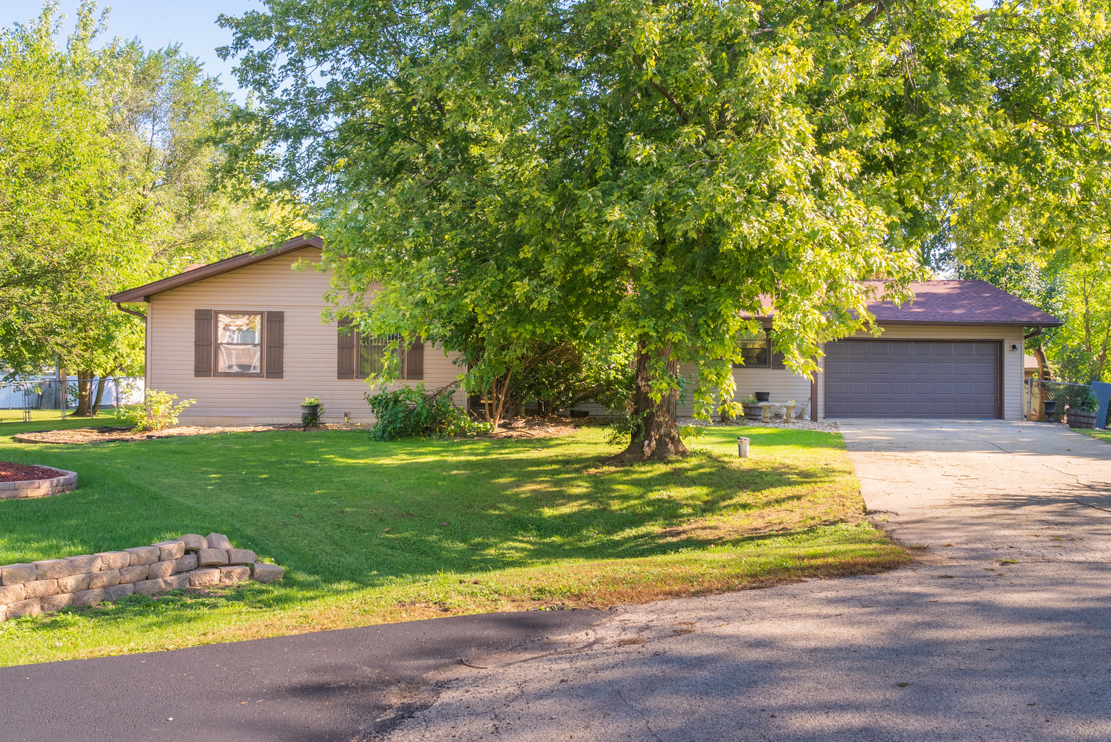 Property Photo:  24135 S Robin Court  IL 60410 