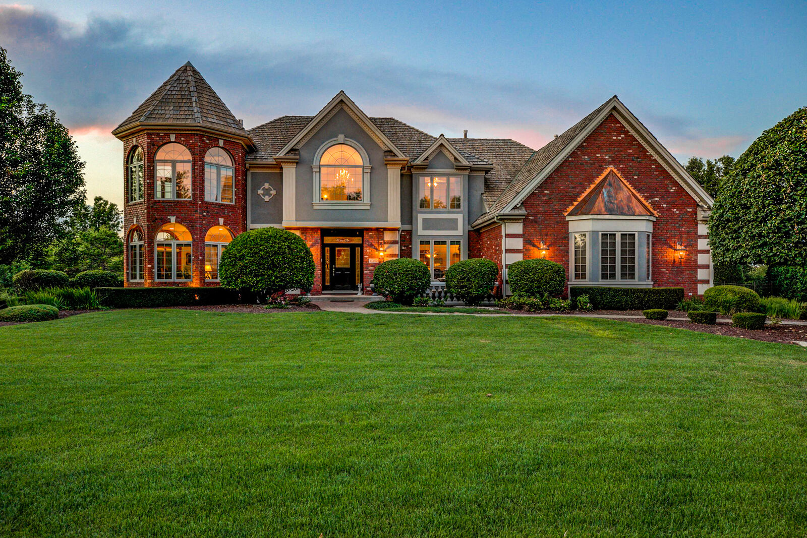 Property Photo: 11212 Poplar Creek Lane IL 60467