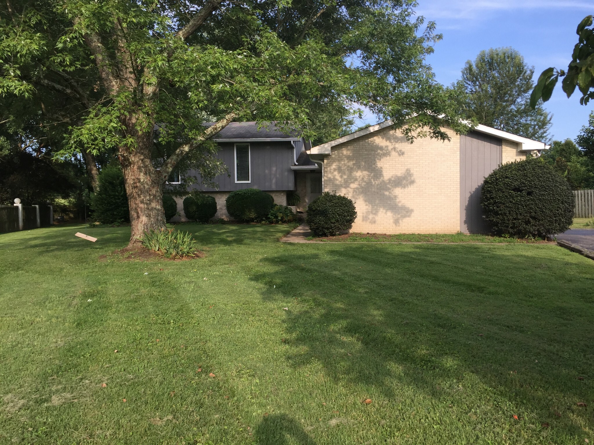 Property Photo:  107 Virginia Ct  TN 37064 