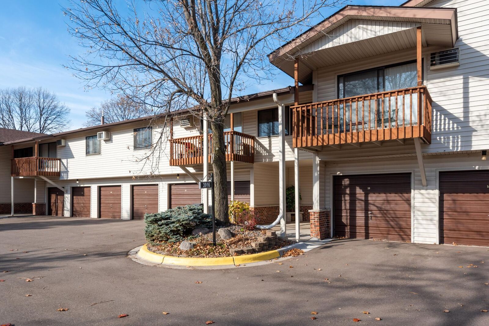 Property Photo:  3916 Foss Road 204  MN 55421 