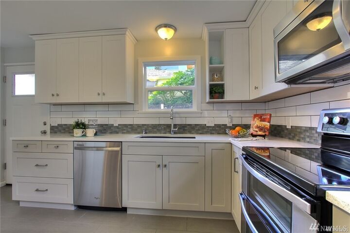 Property Photo: 612 NW 47th St WA 98107