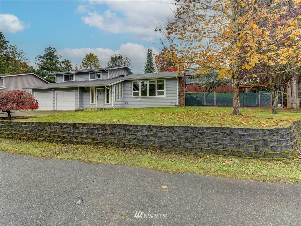 Property Photo: 25726 126th Avenue SE WA 98030