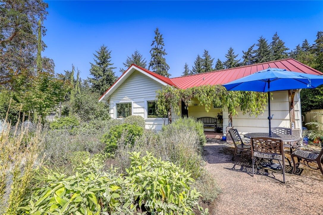 Property Photo: 1524 Sheridan Street WA 98368