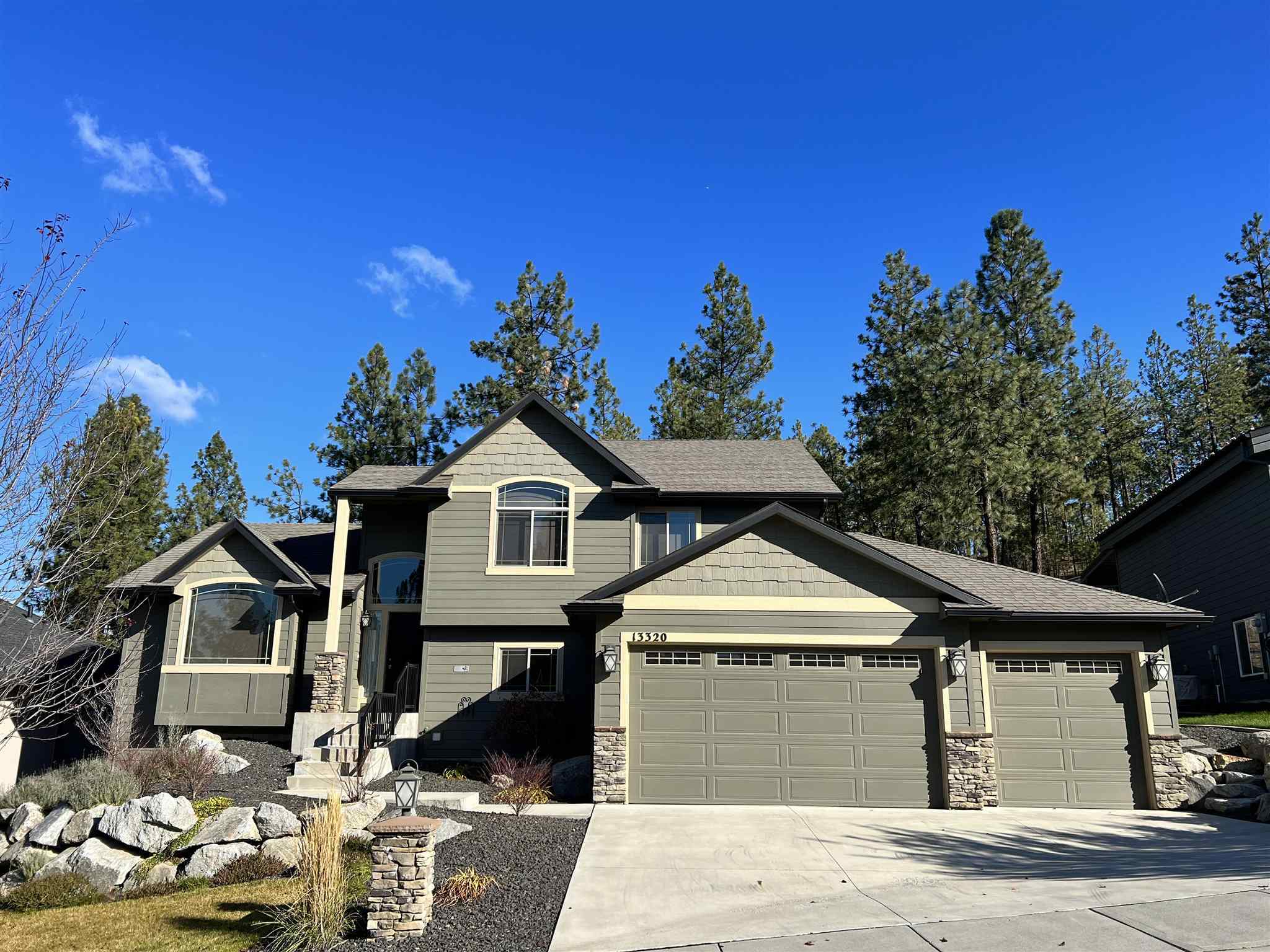 Property Photo: 13320 N Mayfair Ln WA 99208