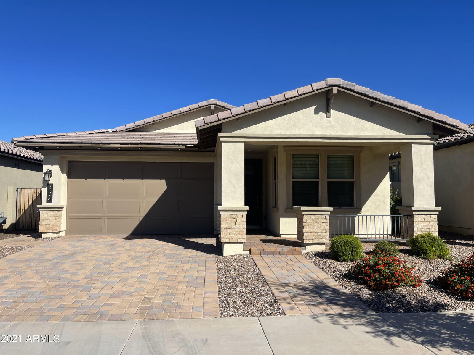 Property Photo: 3874 E Loma Vista Street AZ 85295