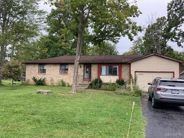 Property Photo: 3854 Princeton Road NY 14075
