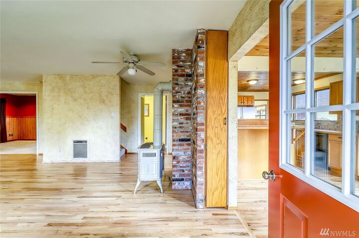 Property Photo:  25996 Barber Cut Off Rd NE  WA 98346 