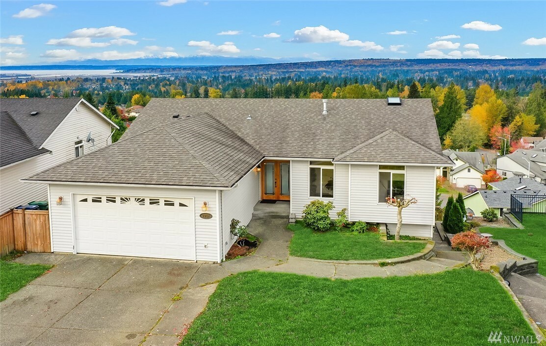 Property Photo: 7912 80th Ave NE WA 98270