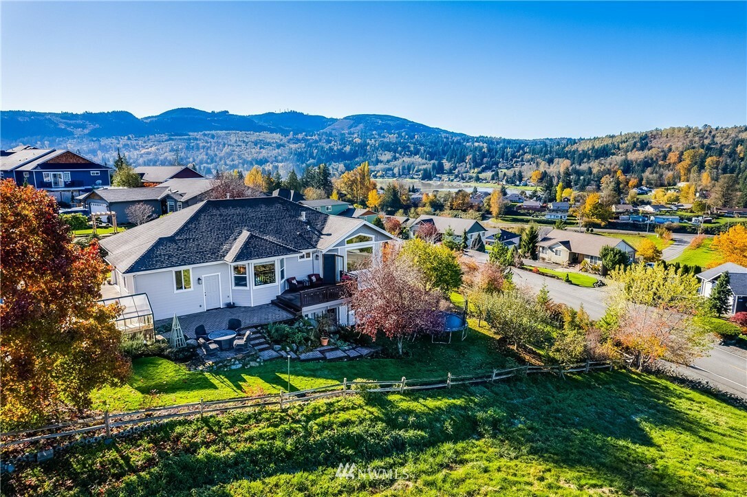 Property Photo: 17058 Kokanee Court WA 98274