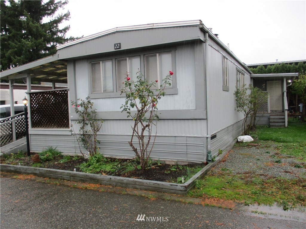 Property Photo:  2522 Old Highway 99 S 22  WA 98273 