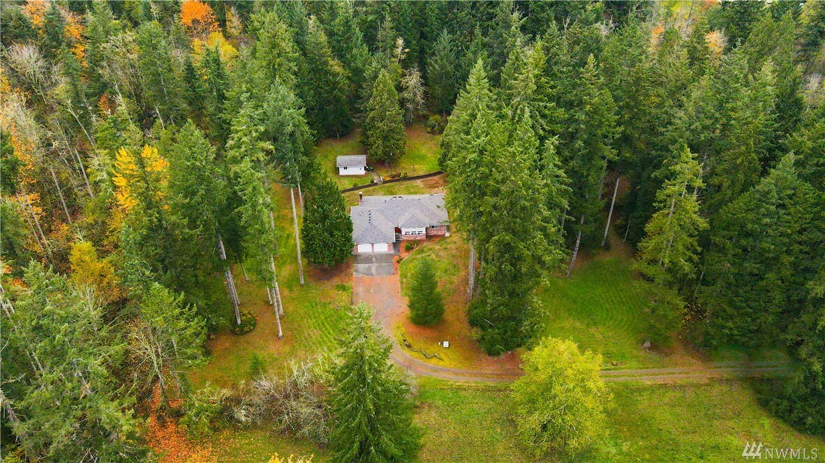 Property Photo:  23119 190th Ave SE  WA 98058 