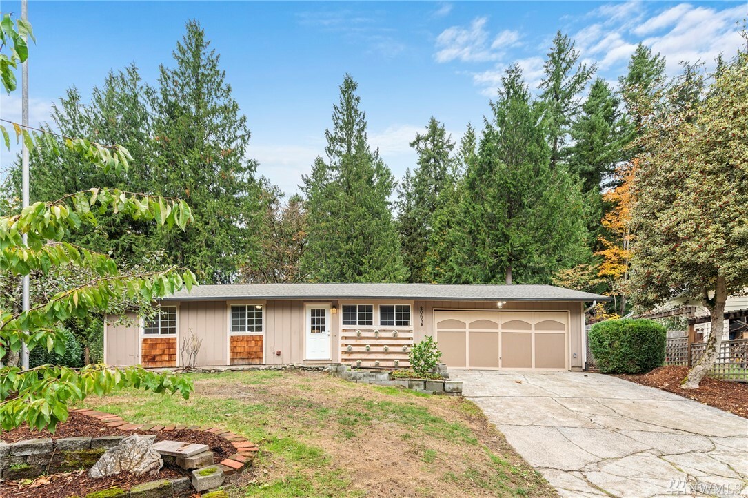 Property Photo: 20654 NE 79th St WA 98053