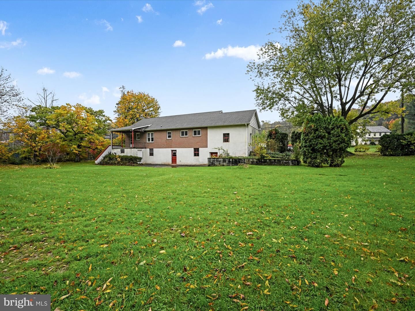 Property Photo: 979 Fritztown Road PA 19608