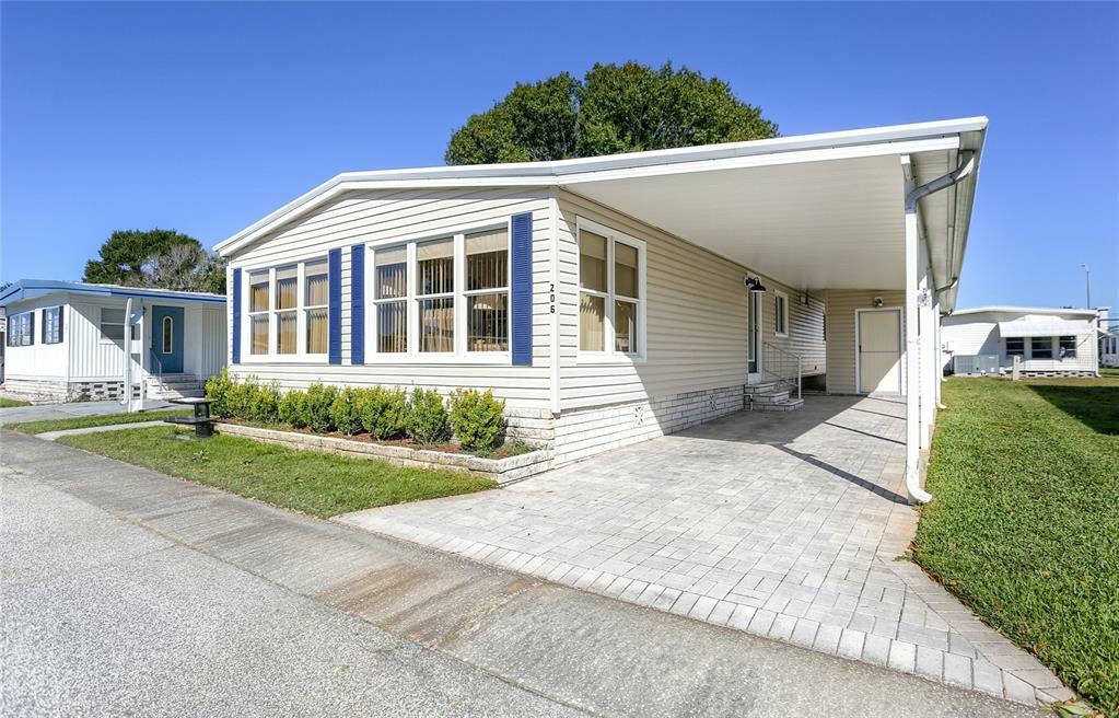 Property Photo:  206 Dolphin Drive N  FL 34677 