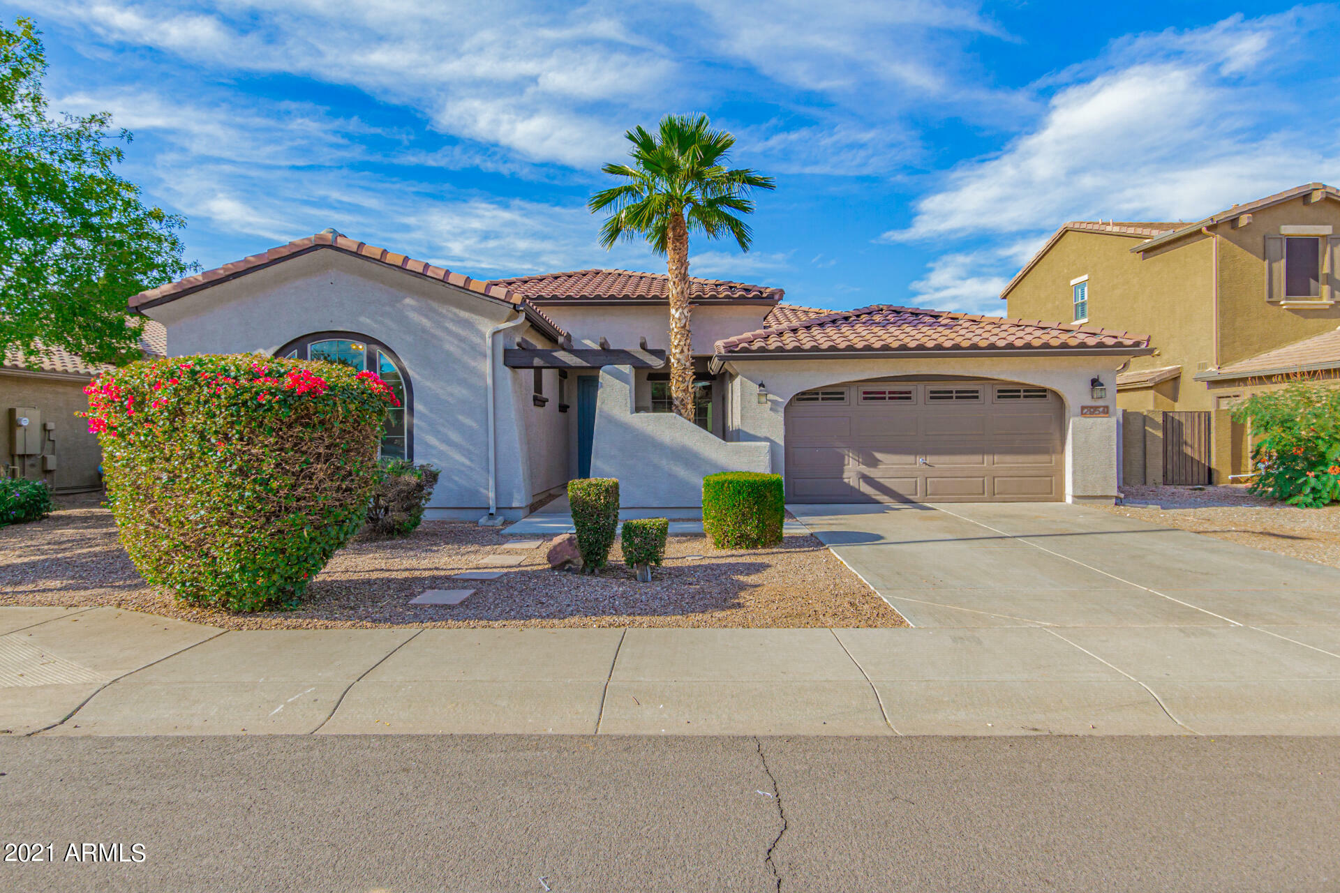 Property Photo:  2954 S Colonial Street  AZ 85295 