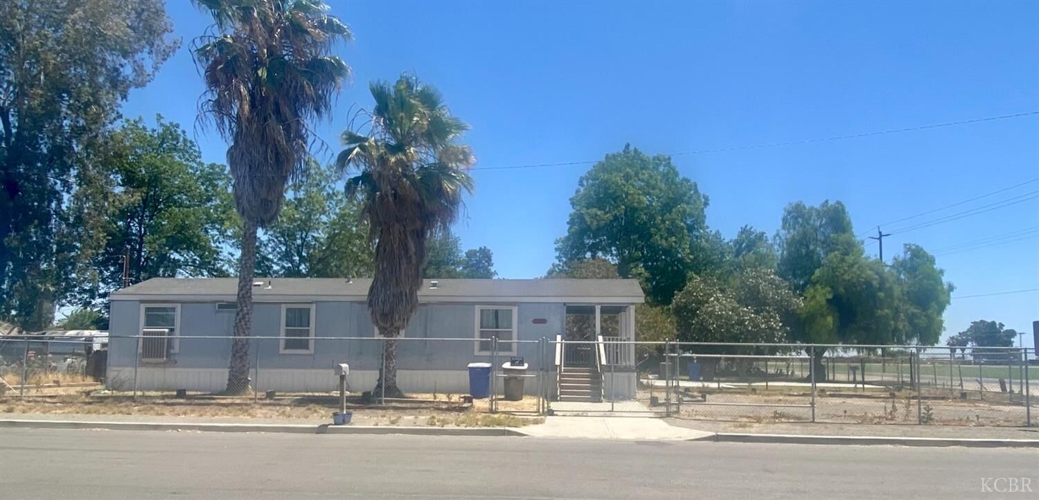 Property Photo: 11993 Elvira Street CA 93230