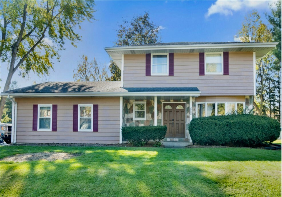 Property Photo:  2080 Garden Road  IL 60506 