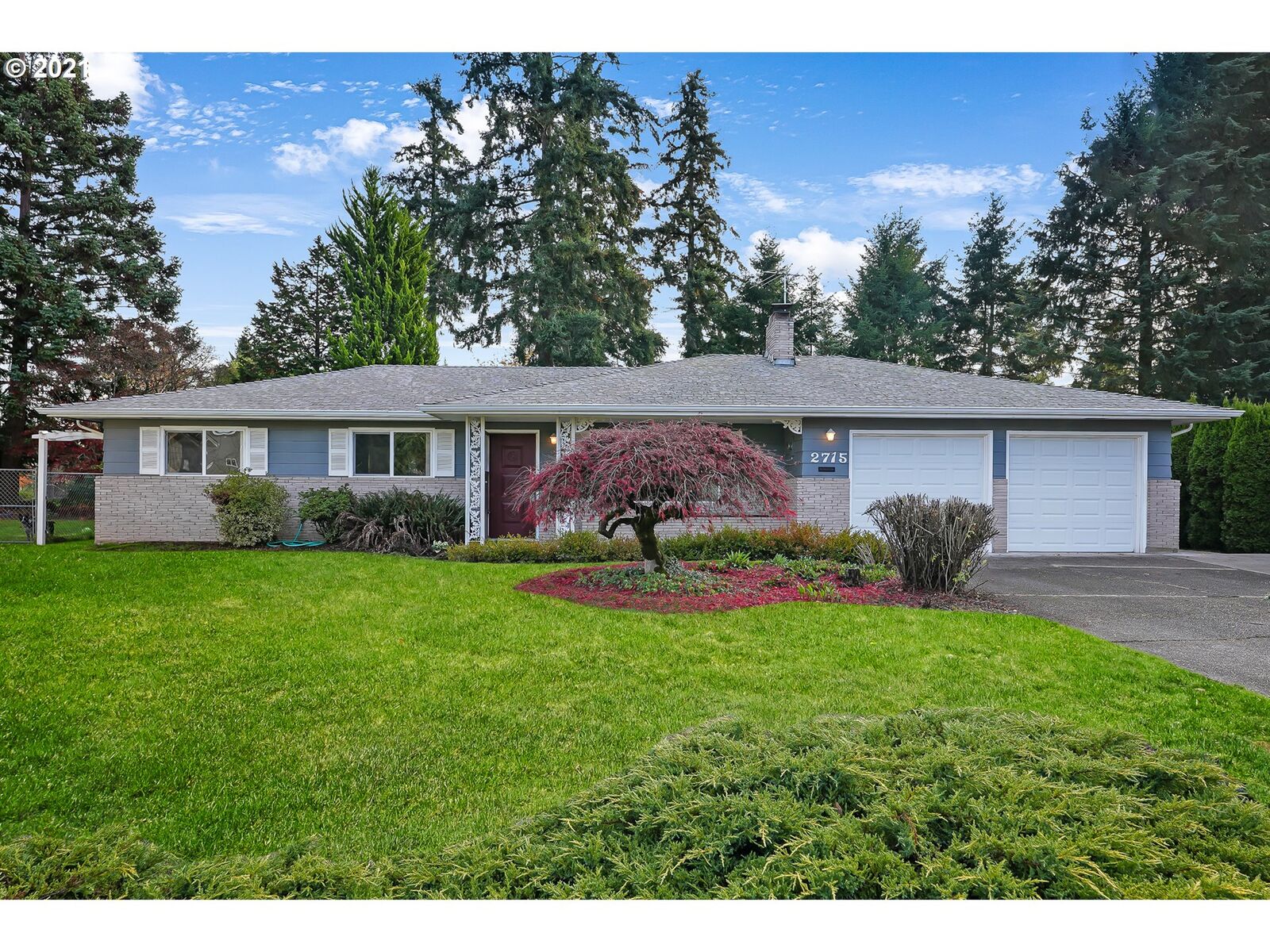 Property Photo:  2715 NE 45th St  WA 98663 