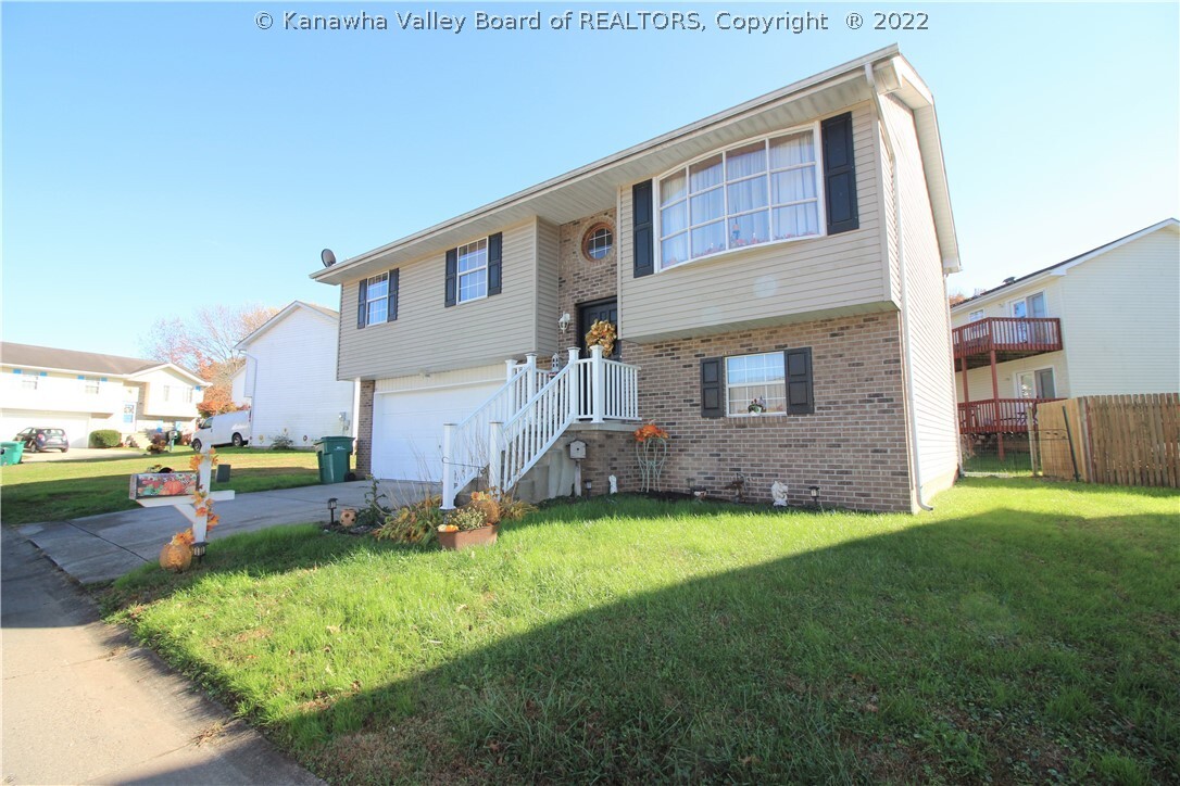 Property Photo: 183 Berry Hills Drive WV 25213