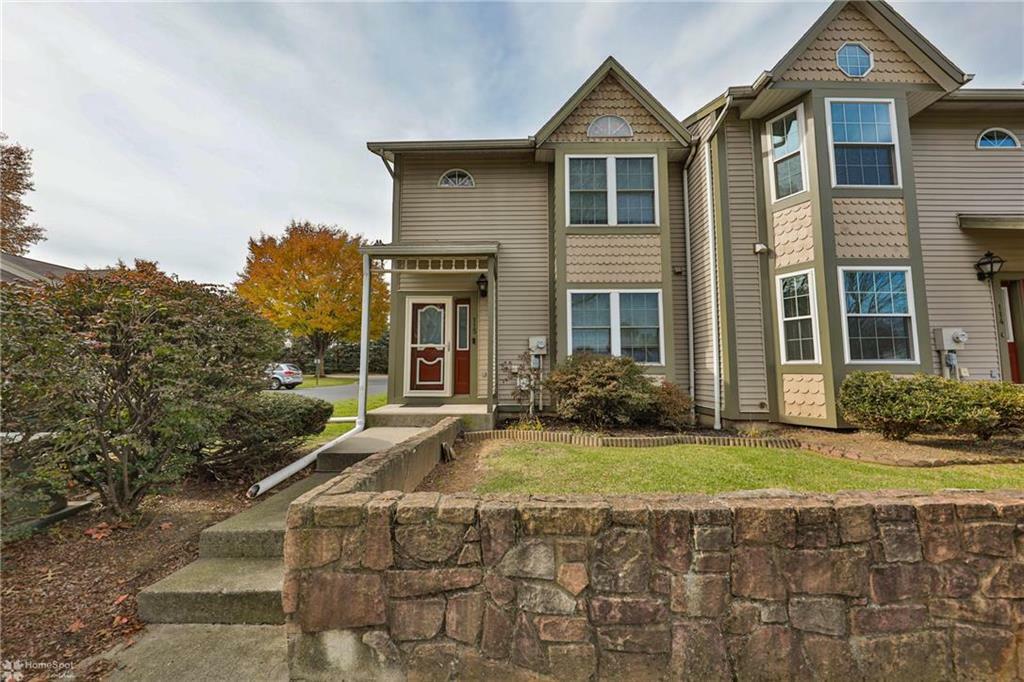 Property Photo:  115 Founders Court  PA 18020 