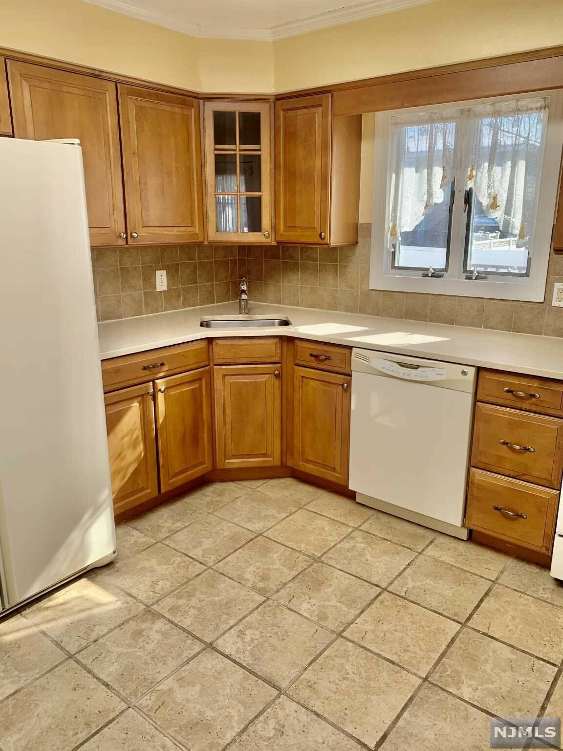 Property Photo:  482 Steinway Road  NJ 07663 