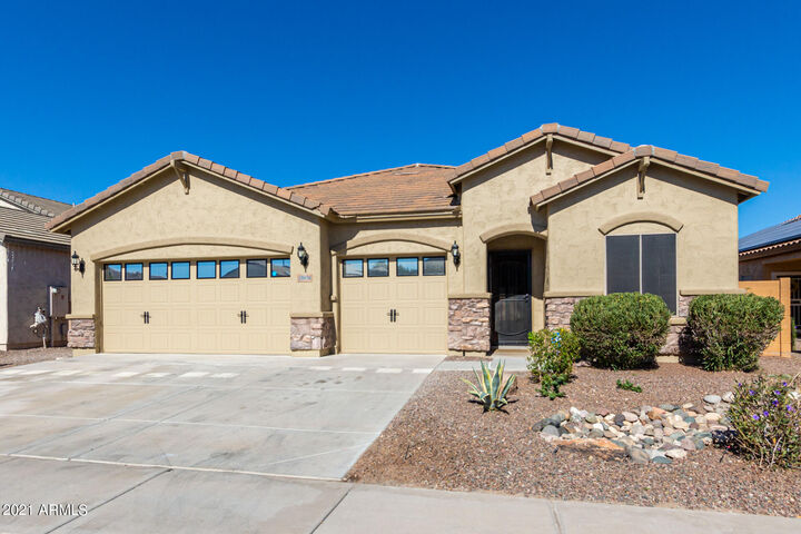 Property Photo:  25976 W Runion Drive  AZ 85396 