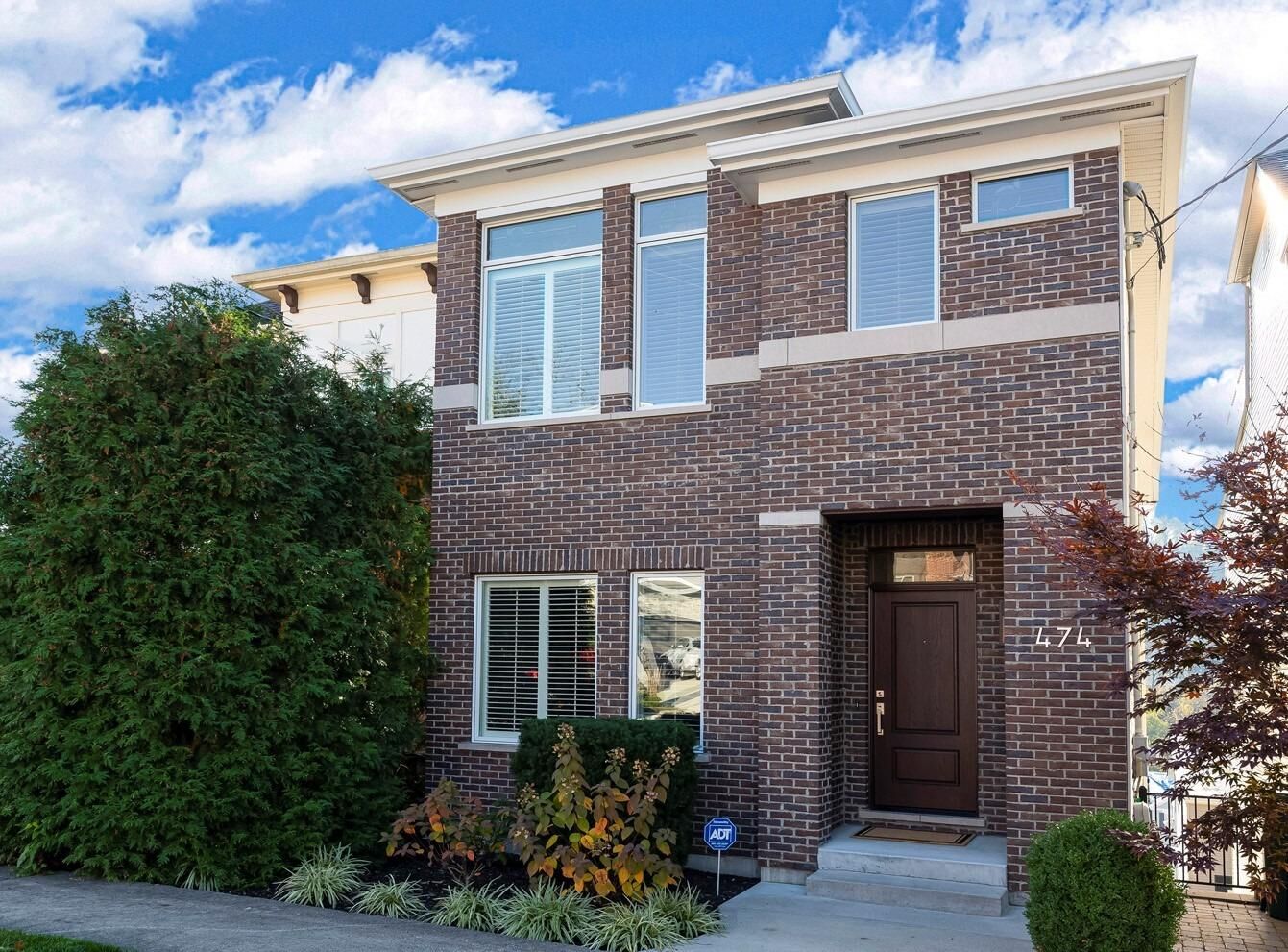 Property Photo:  474 Strafer St  OH 45226 