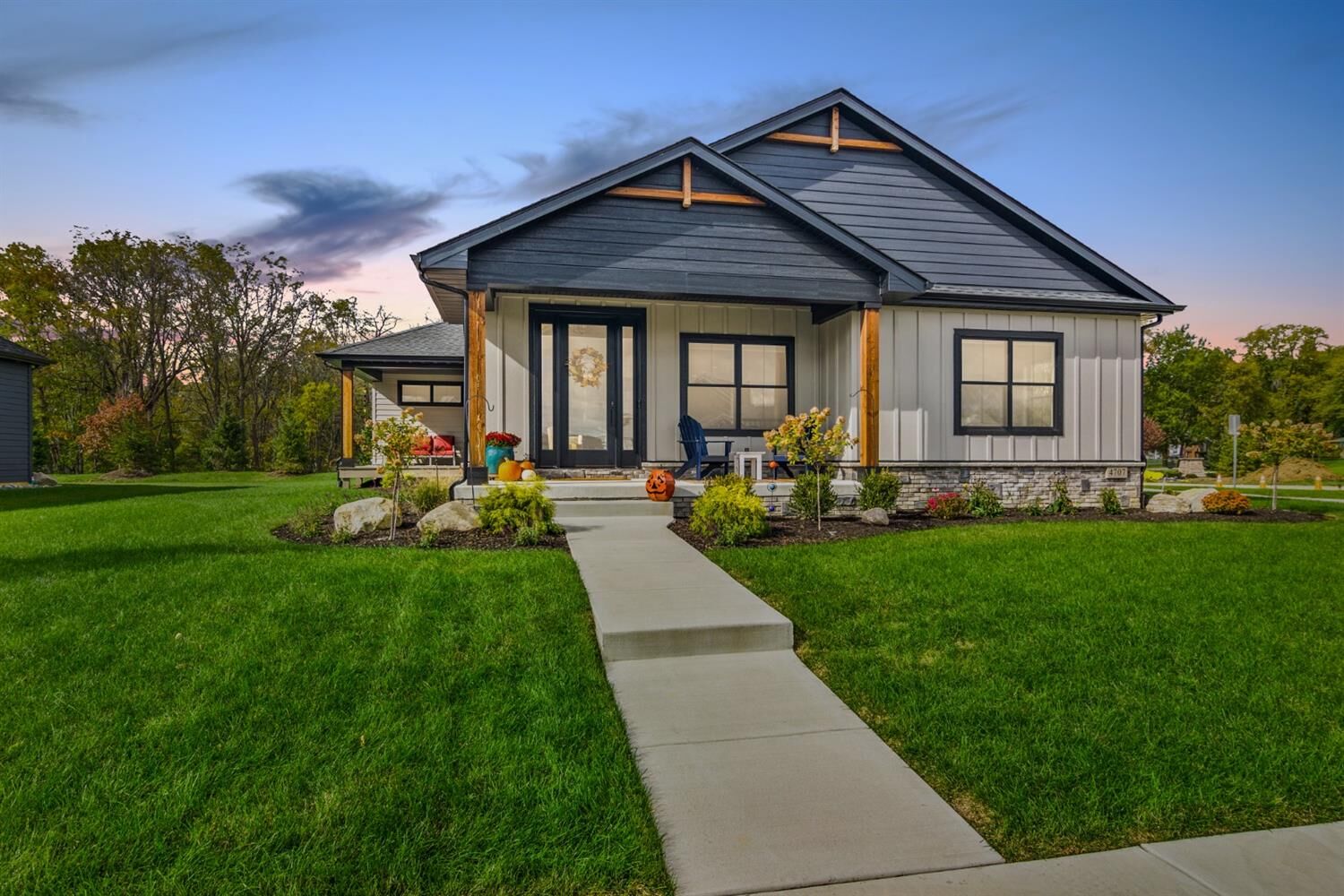 Property Photo:  4707 Hyde Park Drive  IN 46383 