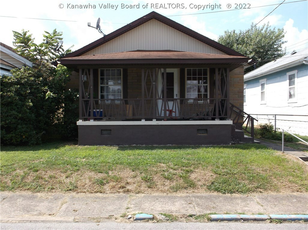Property Photo: 531 19th Street WV 25064