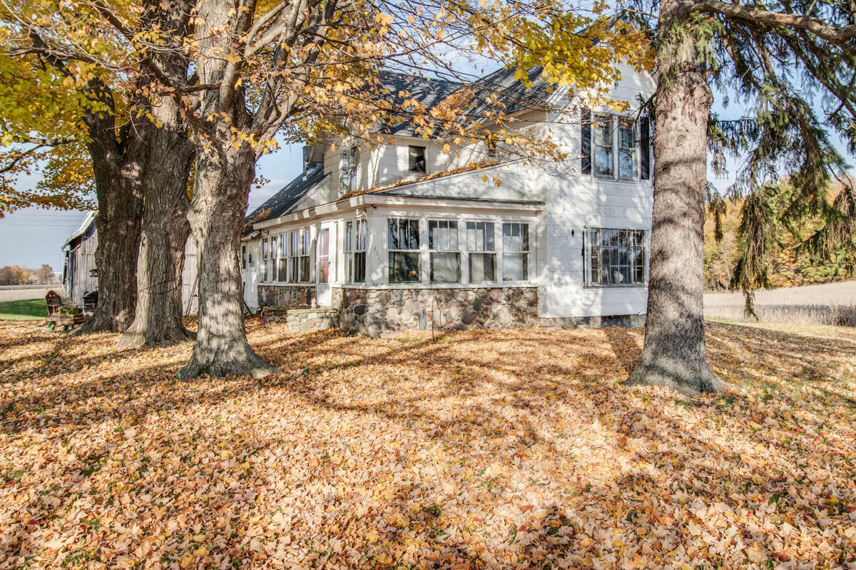 Property Photo:  4340 Hydon Road  MI 49076 