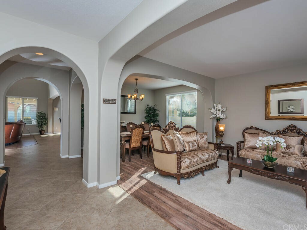 Property Photo:  33687 Spring Brook Circle  CA 92592 