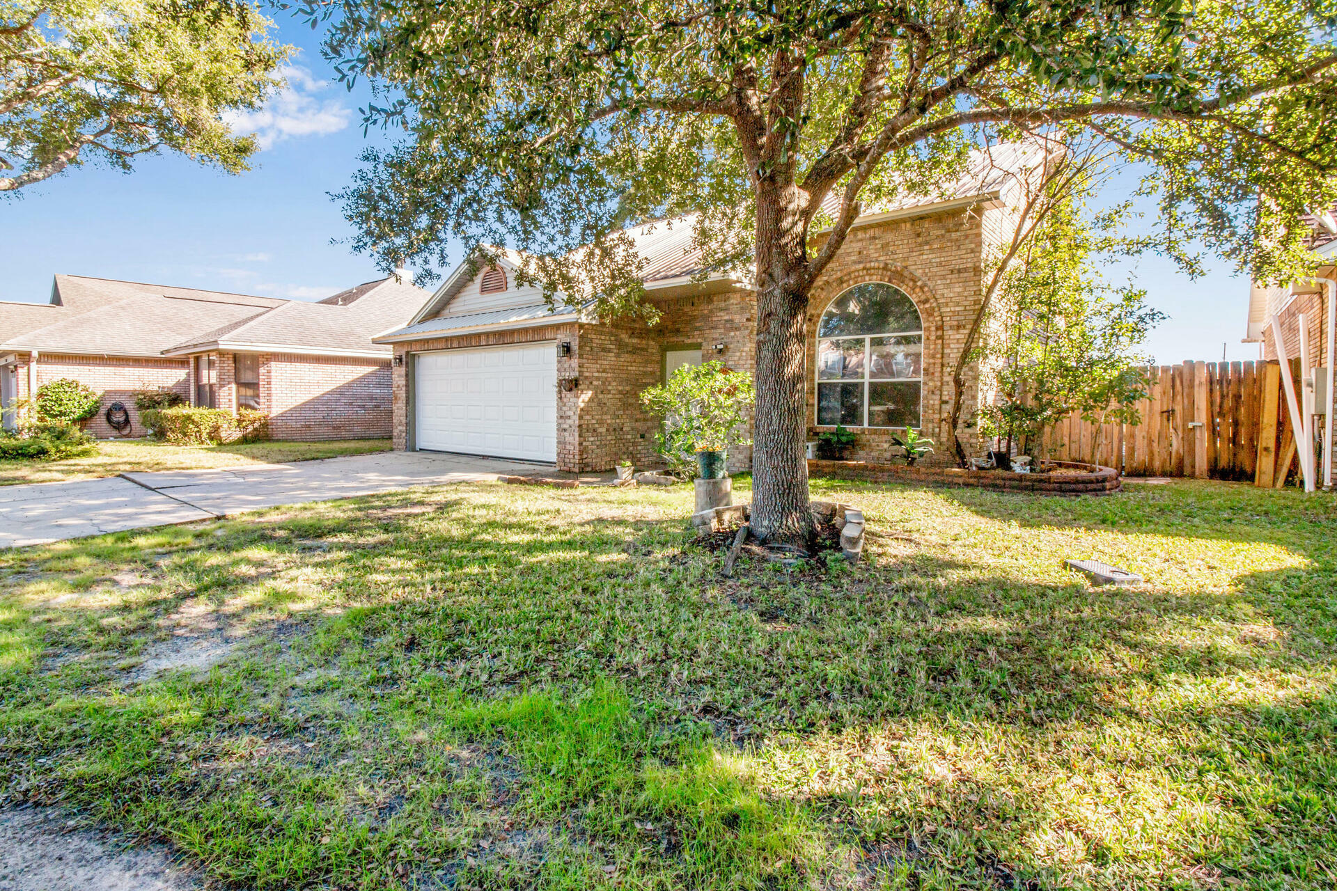 Property Photo: 1059 Windmill Drive FL 32547