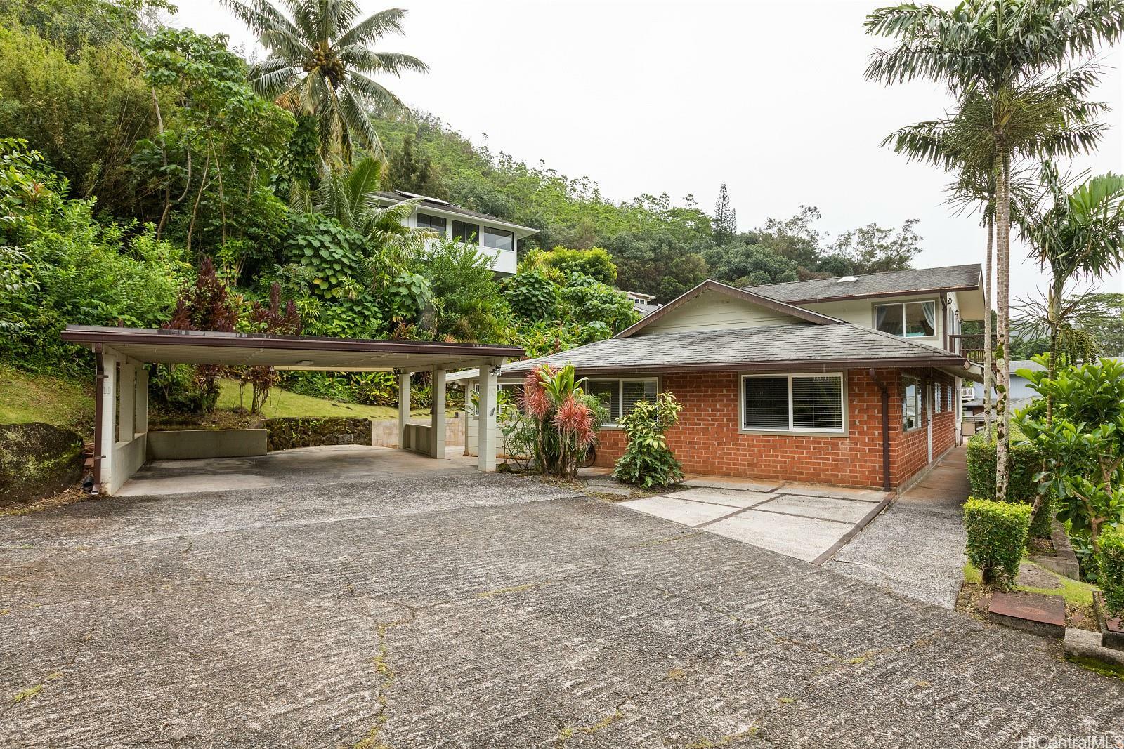 Property Photo:  3577 Pinao Street 10  HI 96822 