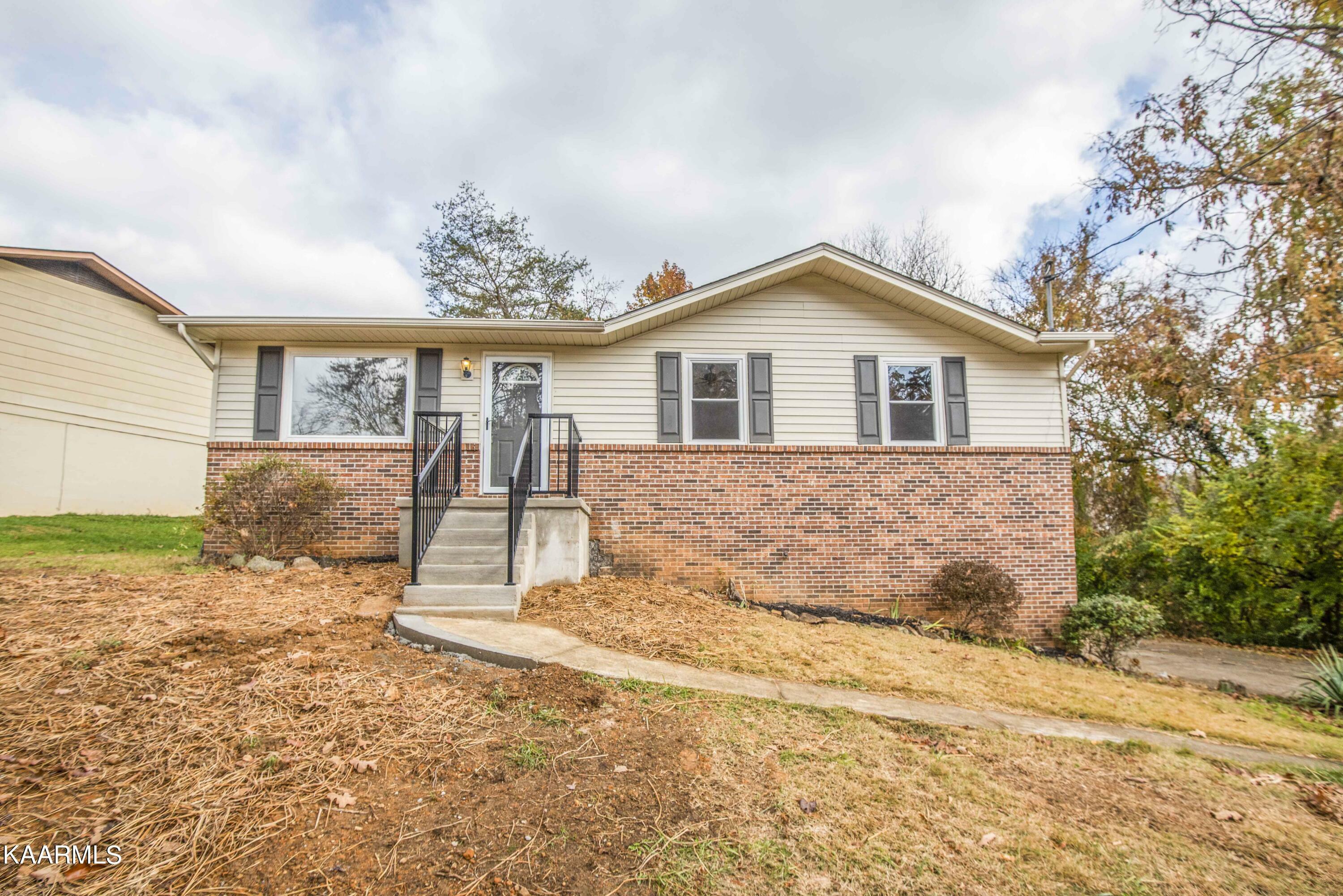 Property Photo:  5709 Clermont Rd  TN 37921 