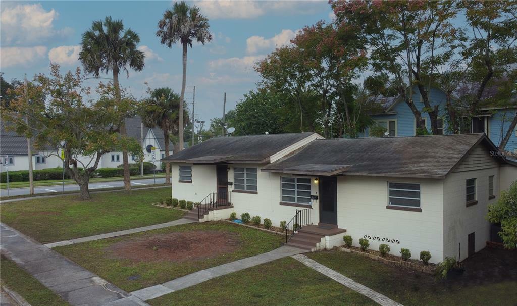 Property Photo:  241 W Wisconsin Avenue  FL 32720 