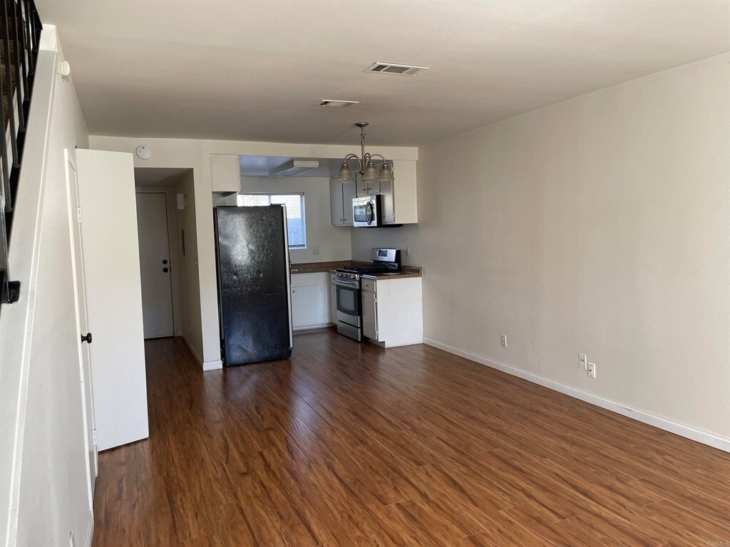 Property Photo: 5130 N River Road A CA 92057