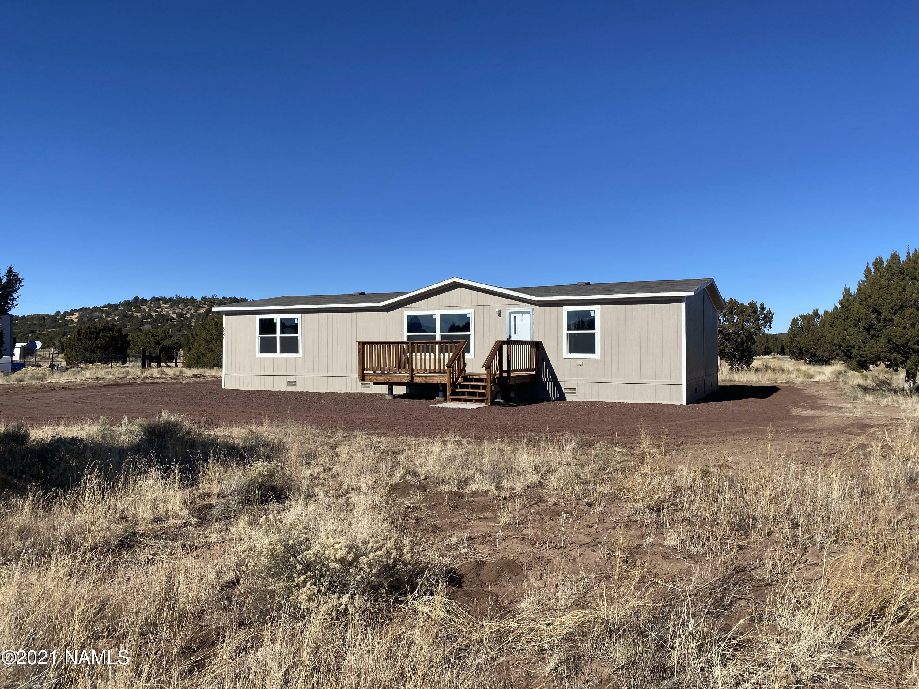 Property Photo:  831 Hoctor Road  AZ 86046 