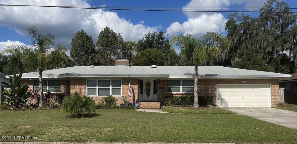 Property Photo: 3731 Montclair Drive FL 32217