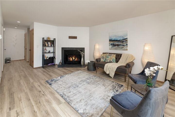 Property Photo: 12421 129th Avenue E WA 98374