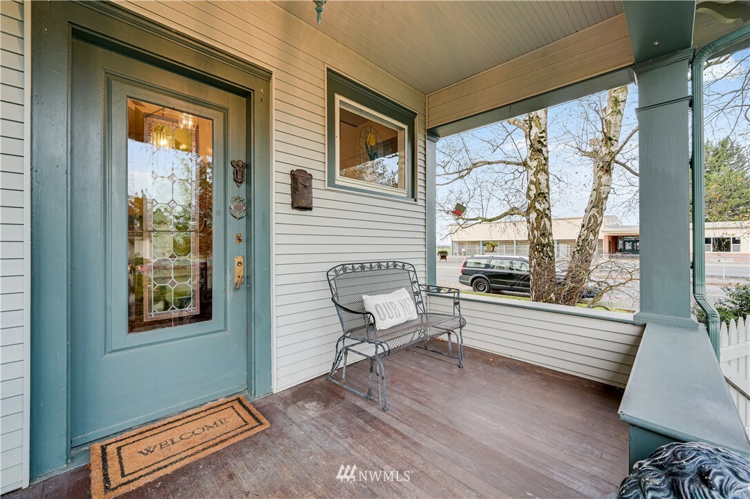 Property Photo: 27308 103rd Drive NW WA 98292