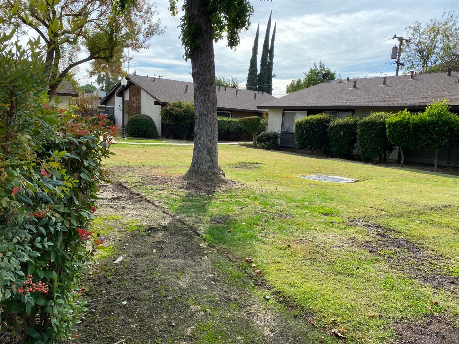 Property Photo:  4733 N Cedar Avenue 106  CA 93726 