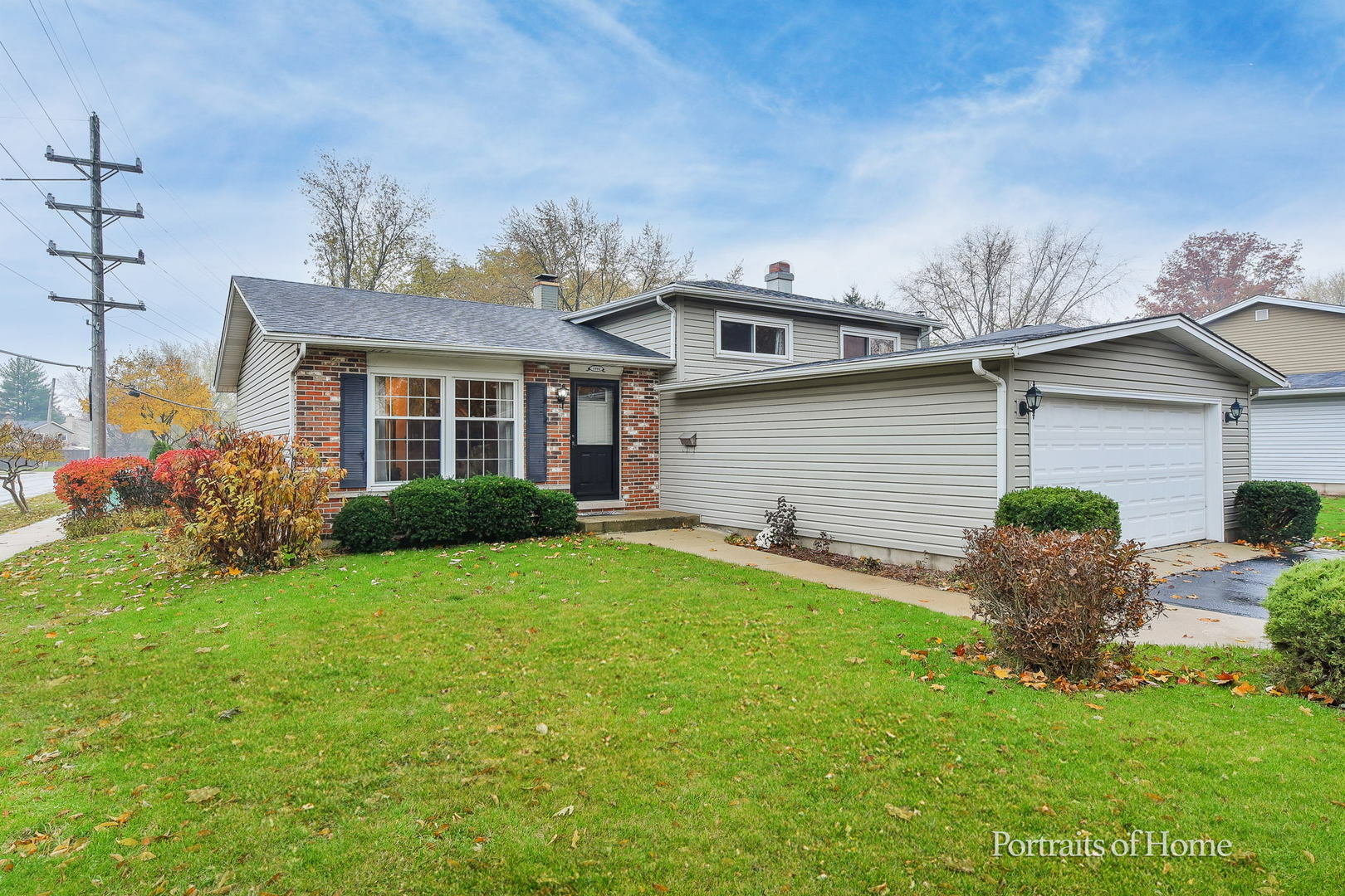 Property Photo: 1404 S Blanchard Street IL 60189