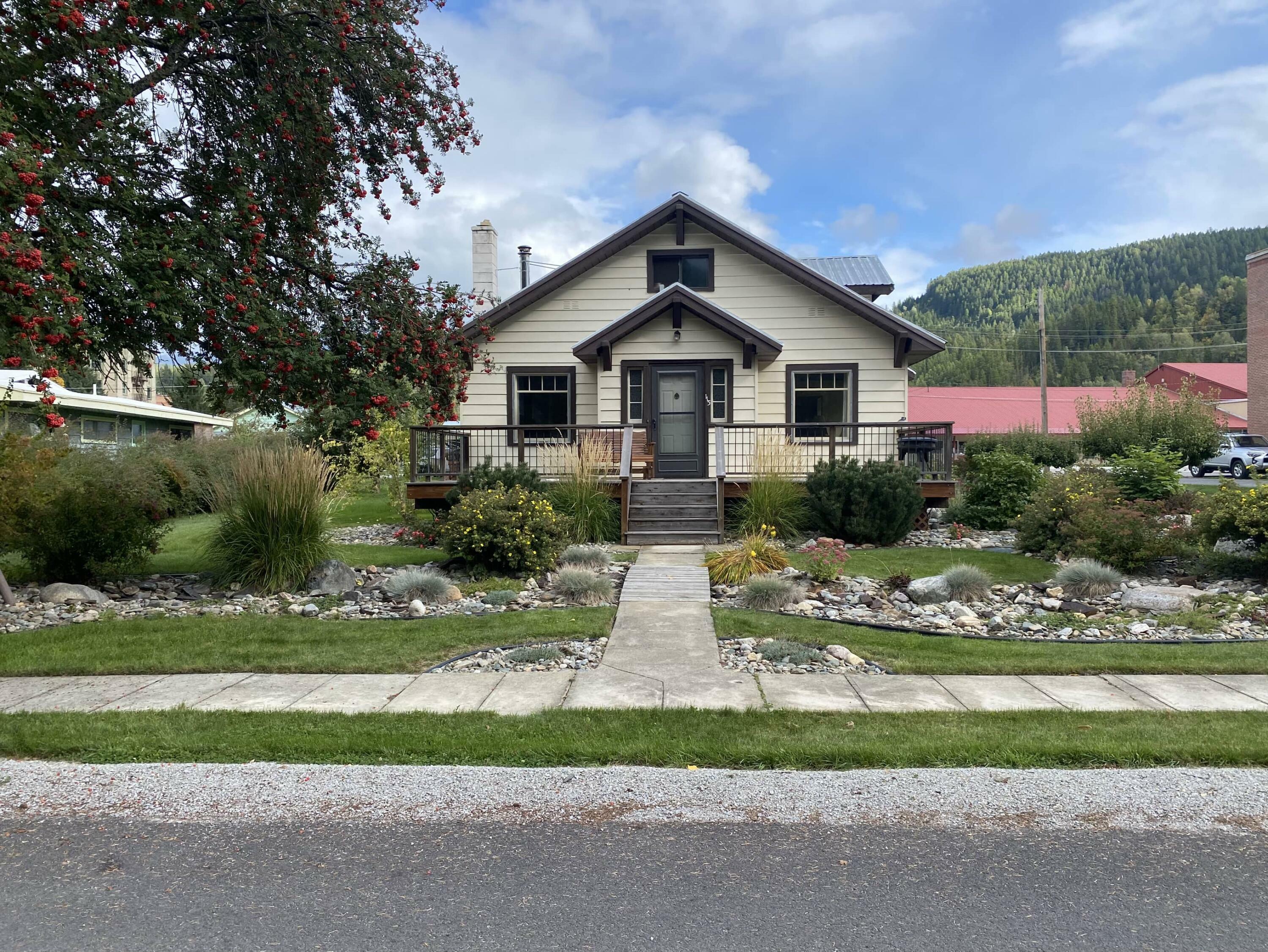 115 Pend Oreille Blvd  Metaline Falls WA 99153 photo