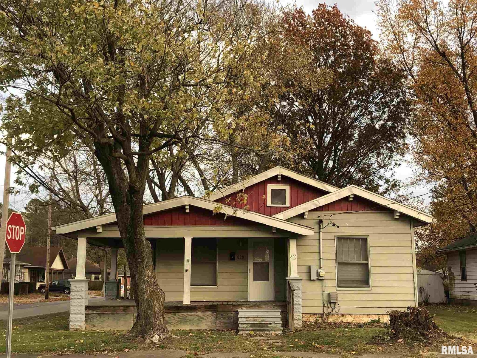 Property Photo:  820 N 11th  IL 62966 