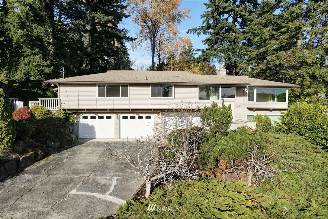 Property Photo:  5526 NE 183rd Street  WA 98028 