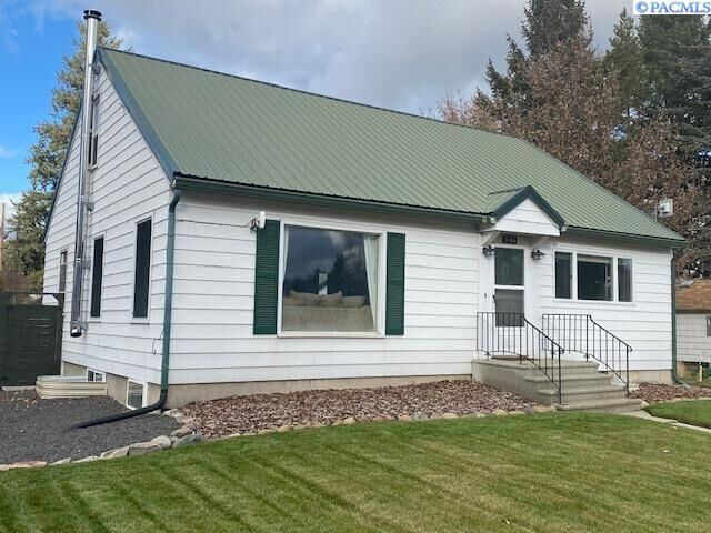 Property Photo:  306 W Steptoe  WA 99158 