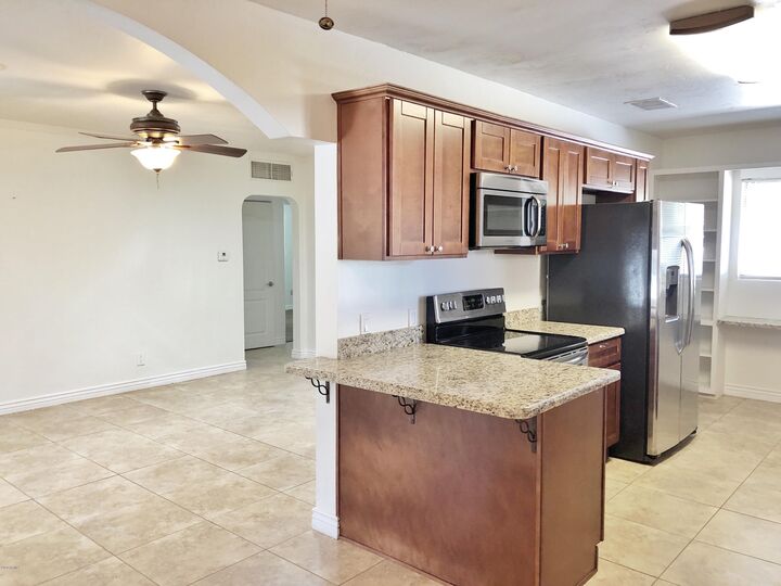 Property Photo: 2533 E Flower Street AZ 85016